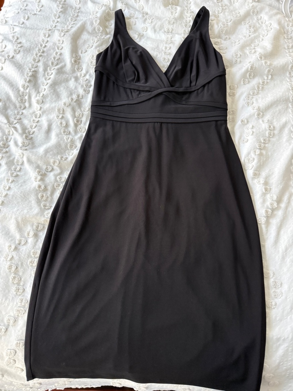Laundry By Shelli Segal Black V-Neck Midi Dress